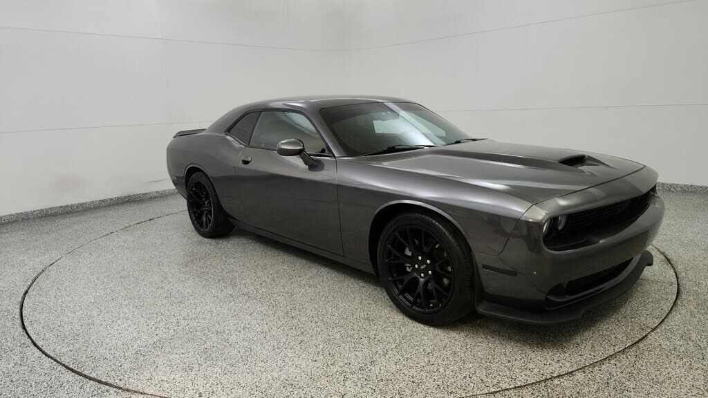 2022 DODGE Challenger