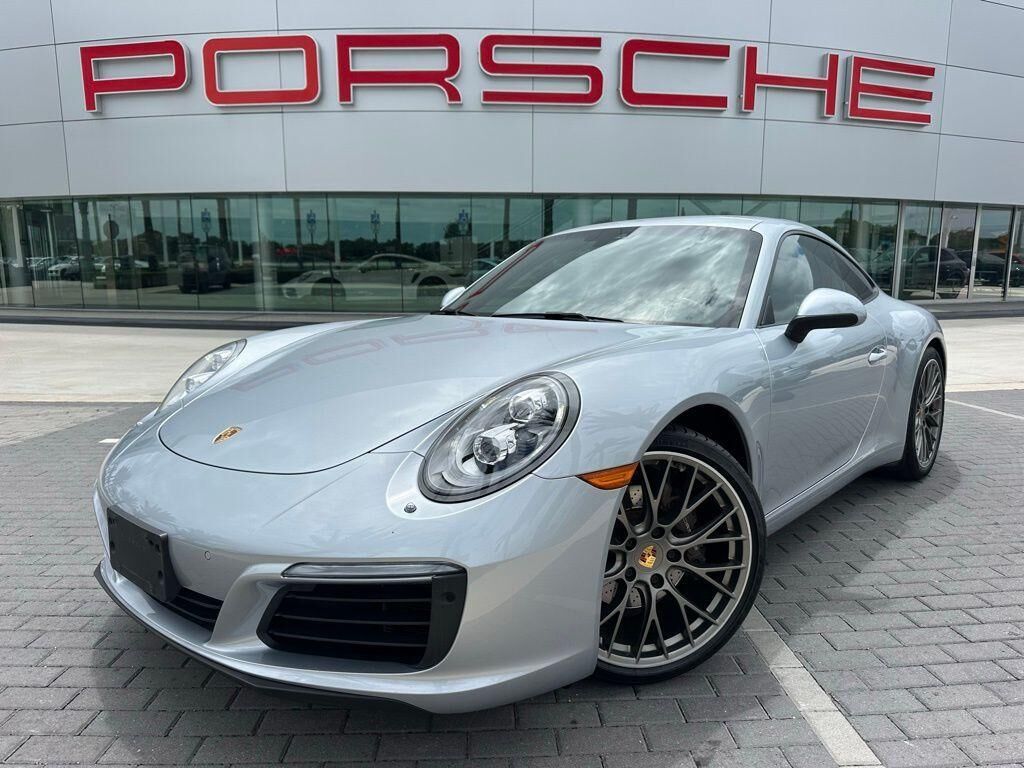 2017 PORSCHE 911