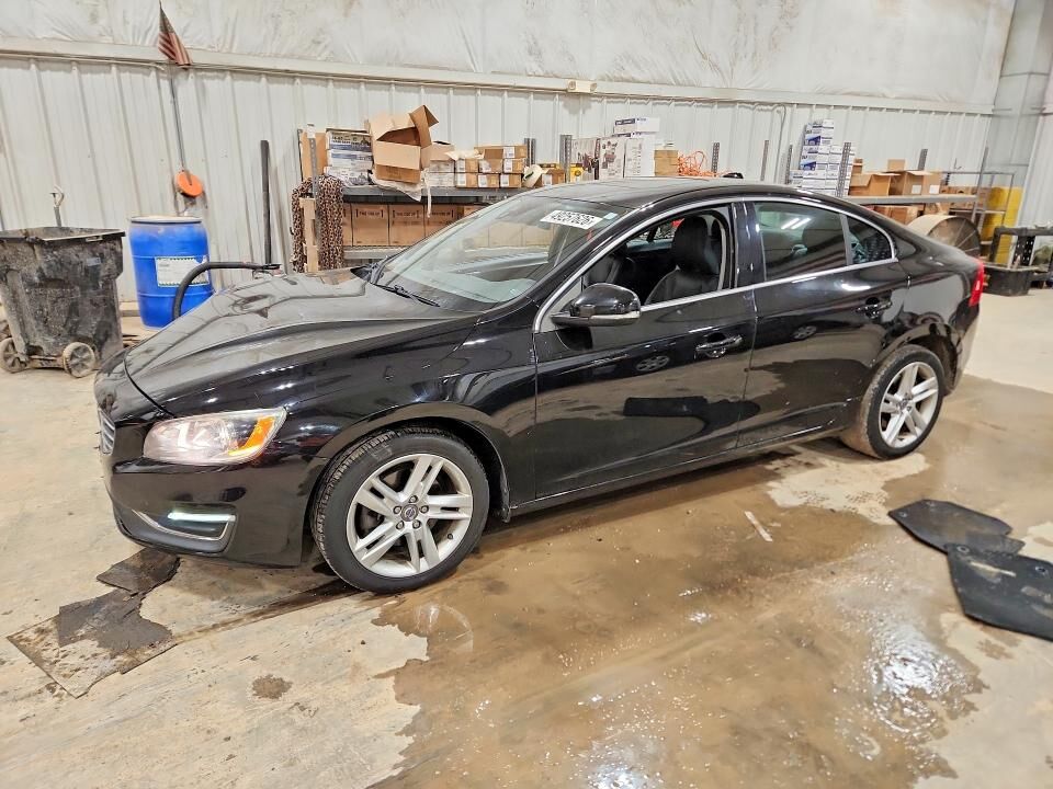 2015 VOLVO S60