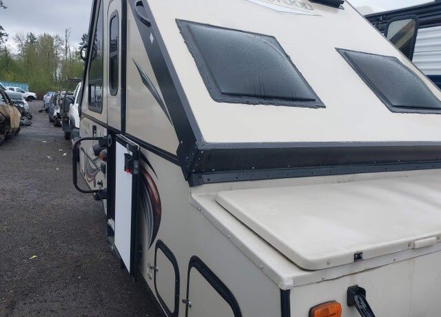 2015 FOREST RIVER Premier