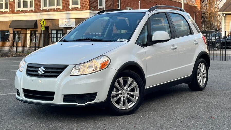 2013 SUZUKI SX4