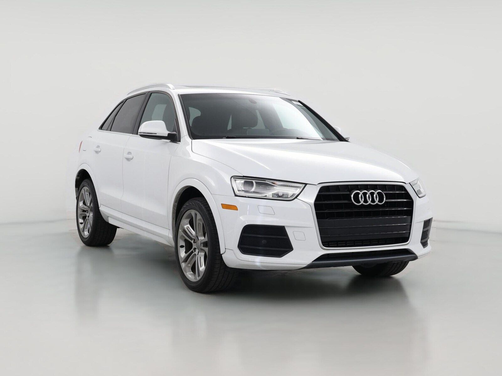 2016 AUDI Q3