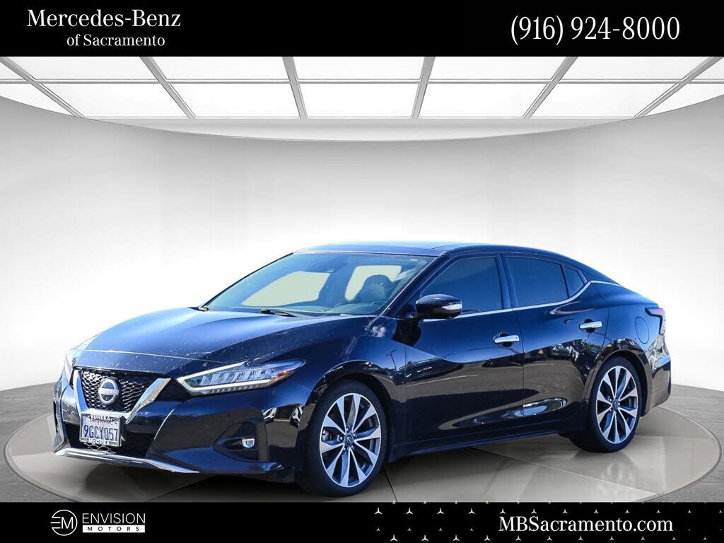 2023 NISSAN Maxima