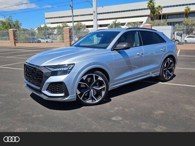 2023 AUDI RS Q8