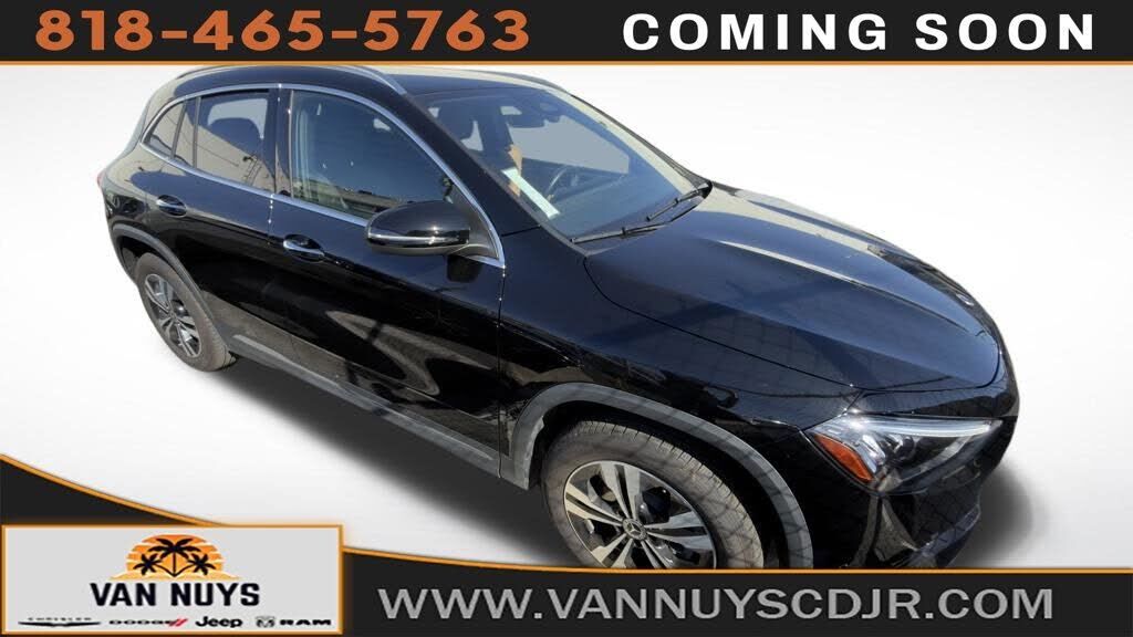 2025 MERCEDES-BENZ GLA-Class