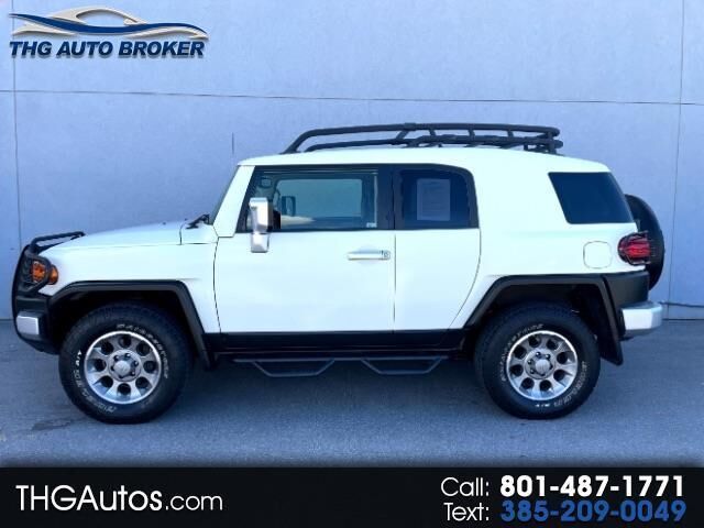 2013 TOYOTA FJ Cruiser