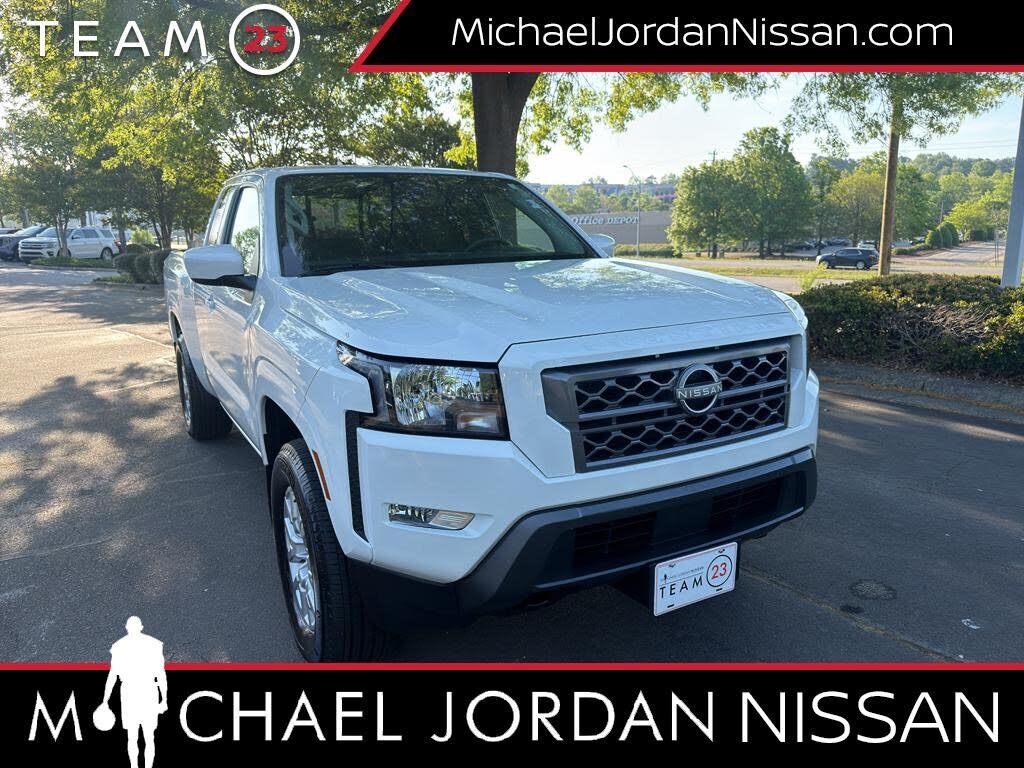 2024 NISSAN Frontier