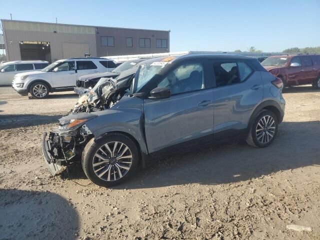 2024 NISSAN Kicks