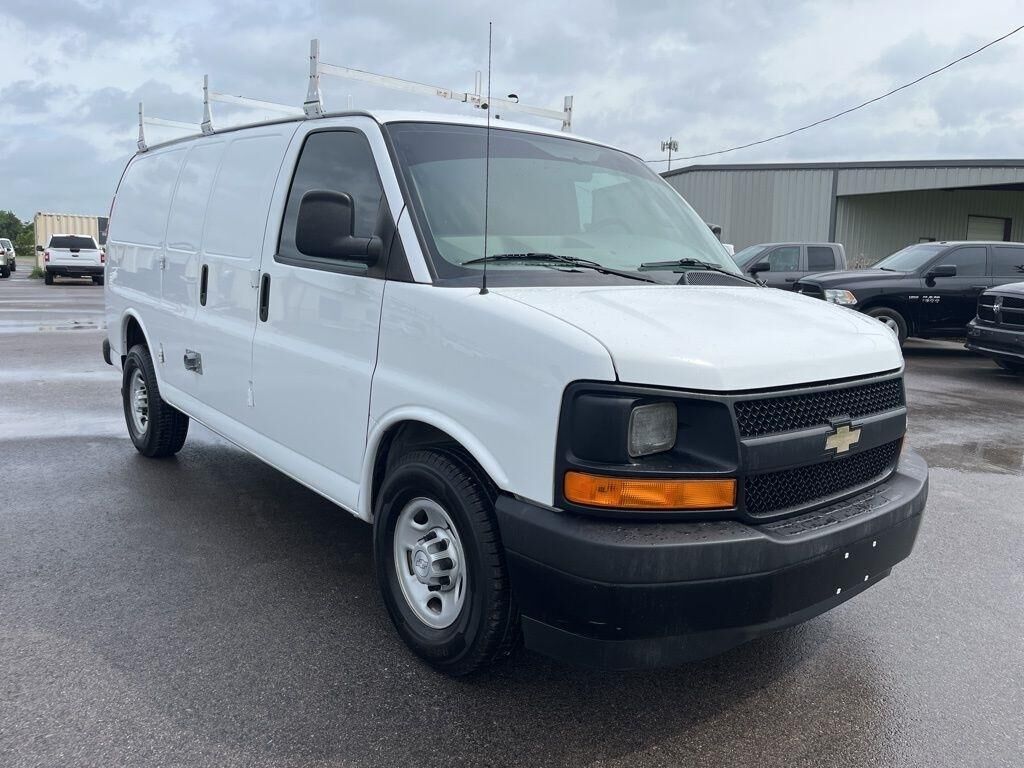2017 CHEVROLET Express