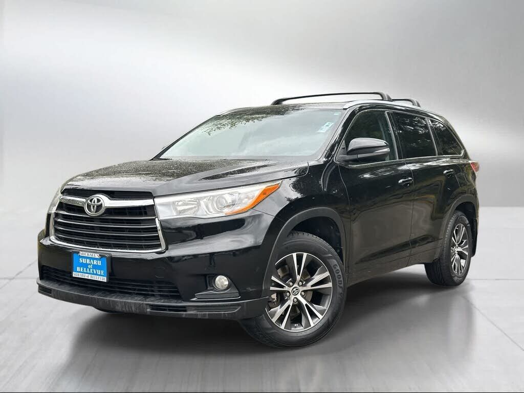 2016 TOYOTA Highlander