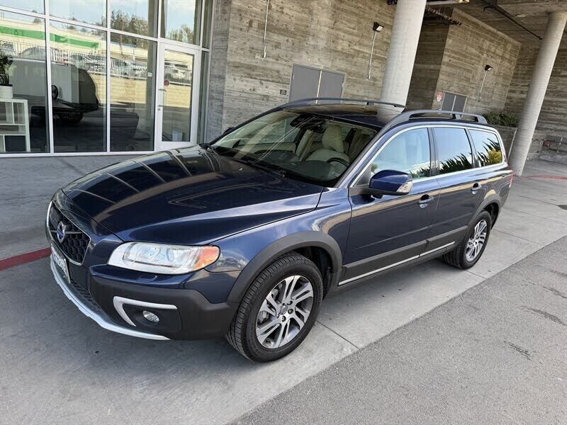 2015 VOLVO XC70