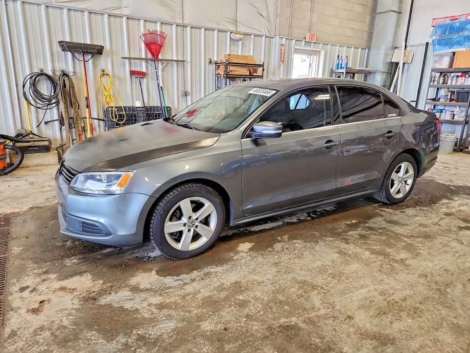 2014 VOLKSWAGEN Jetta