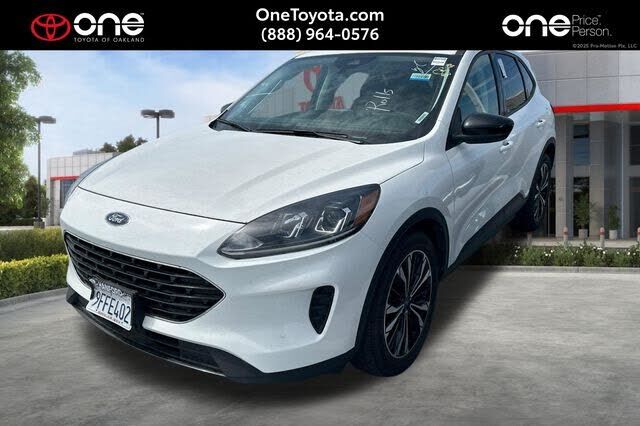 2022 FORD Escape