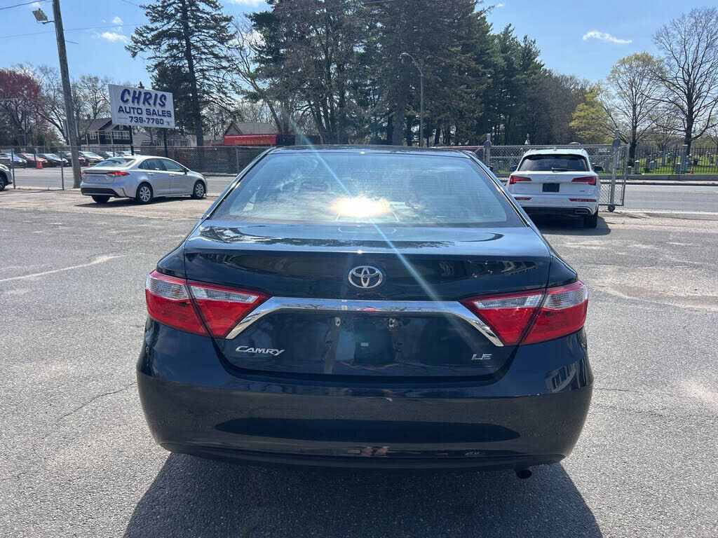 2017 TOYOTA Camry