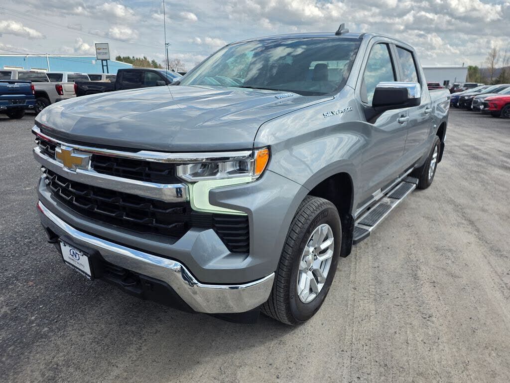 2024 CHEVROLET Silverado