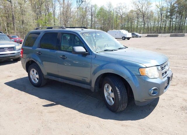 2011 FORD Escape