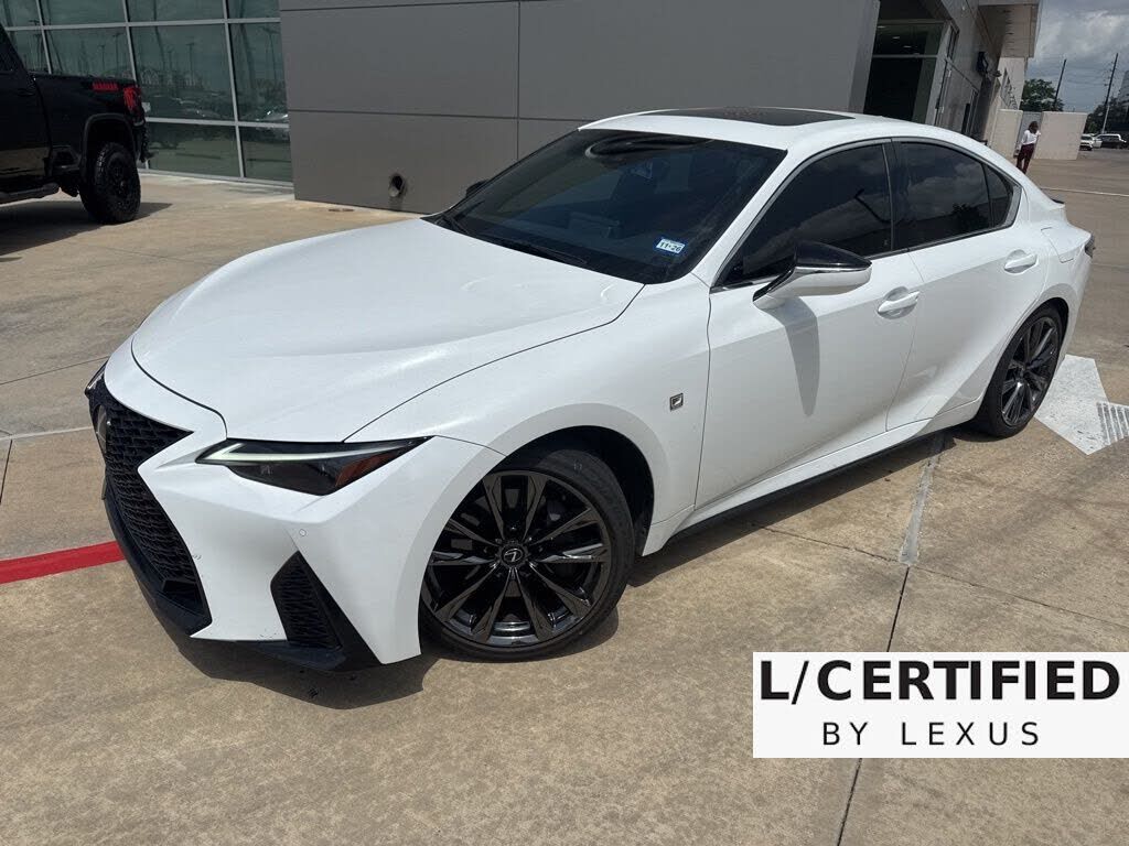 2023 LEXUS IS