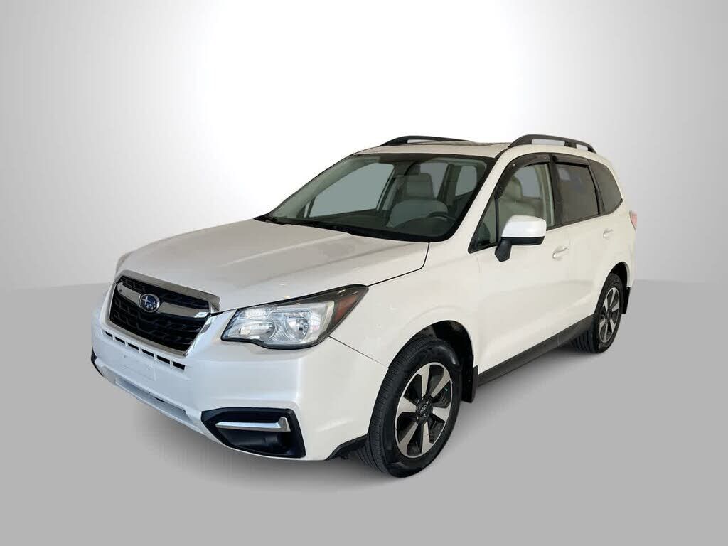 2017 SUBARU Forester