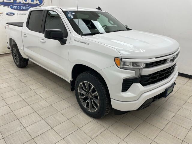 2024 CHEVROLET Silverado