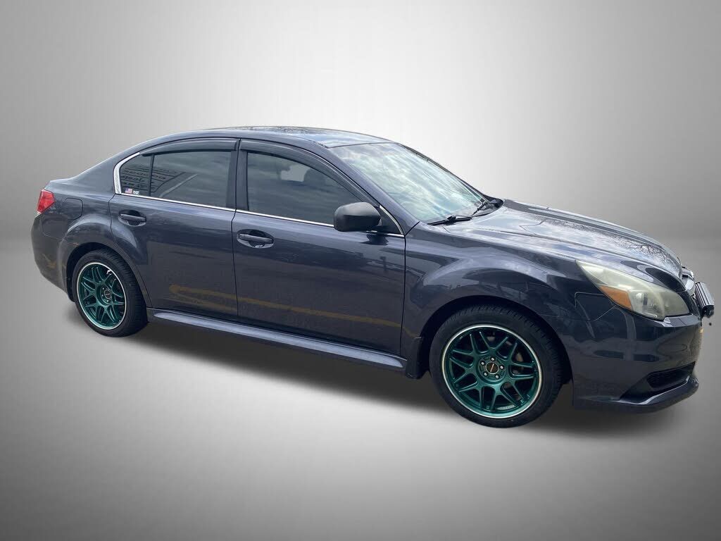 2013 SUBARU Legacy
