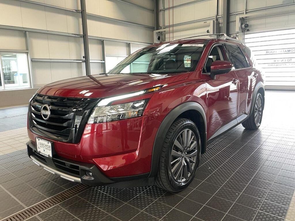 2023 NISSAN Pathfinder