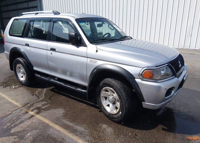 2004 MITSUBISHI Montero Sport