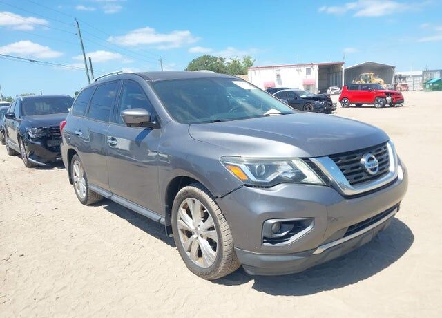 2018 NISSAN Pathfinder
