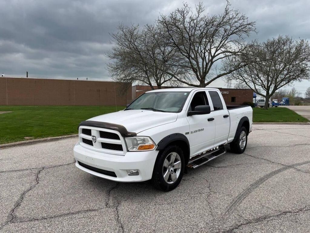 2012 DODGE Ram