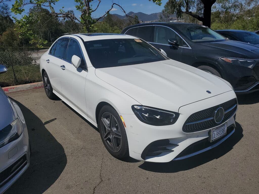 2022 MERCEDES-BENZ E-Class