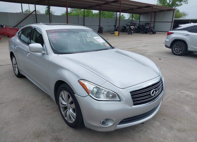 2012 INFINITI M37