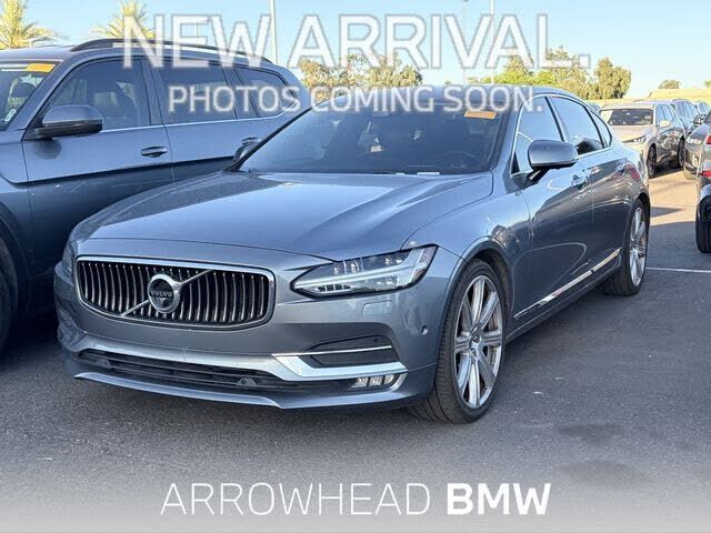 2018 VOLVO S90