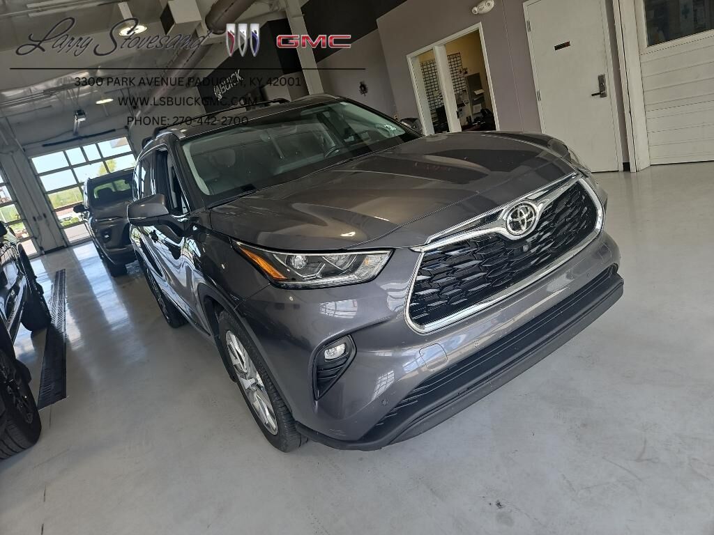 2021 TOYOTA Highlander