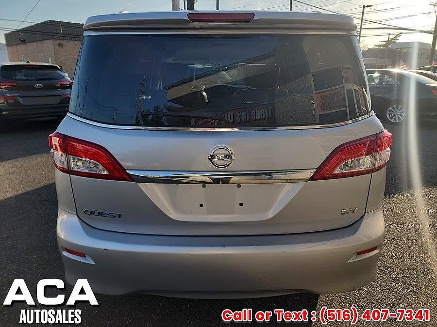 2017 NISSAN Quest