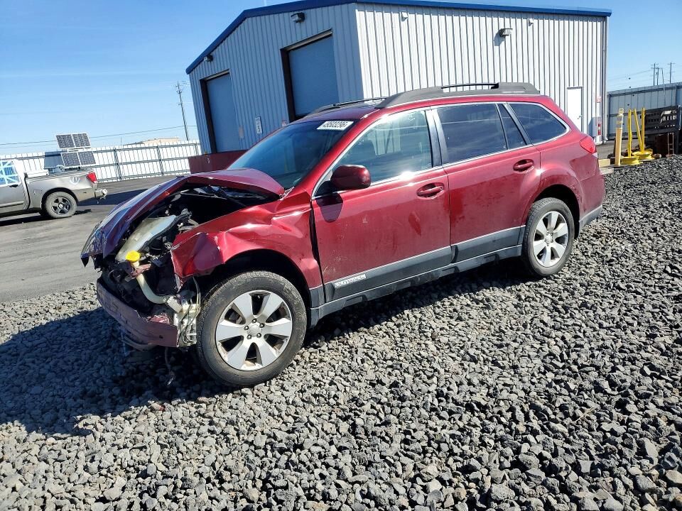 2011 SUBARU Outback