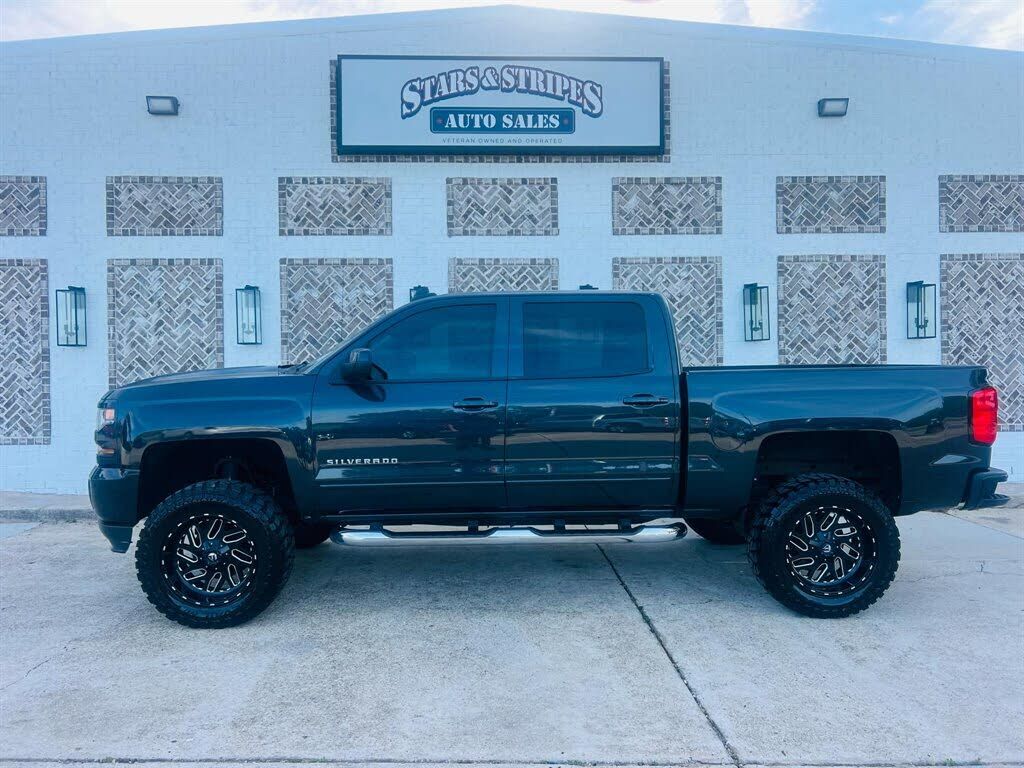 2018 CHEVROLET Silverado