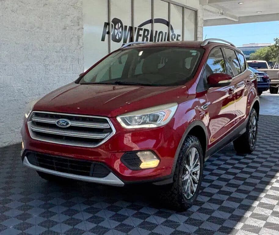 2017 FORD Escape