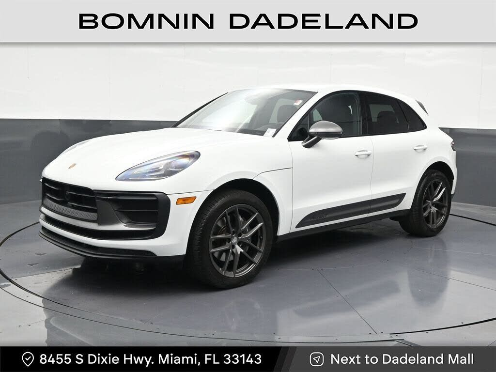2023 PORSCHE Macan