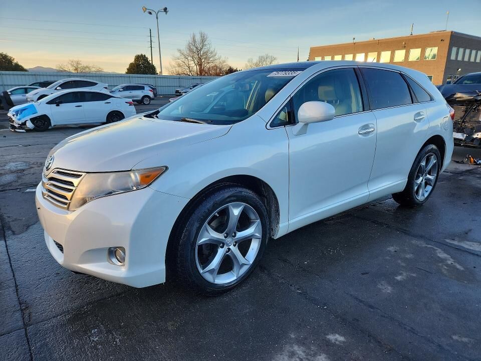 2011 TOYOTA Venza