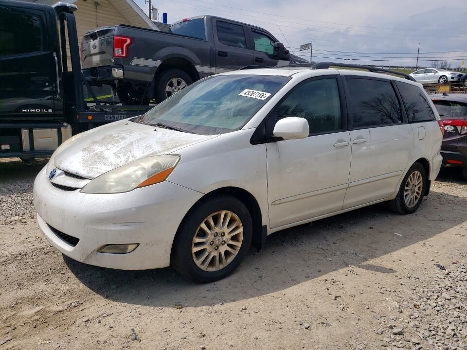 2009 TOYOTA Sienna