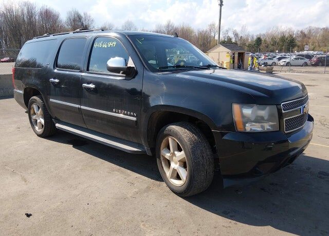 2011 CHEVROLET Suburban