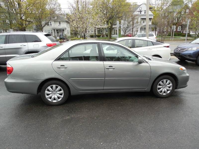 2005 TOYOTA Camry