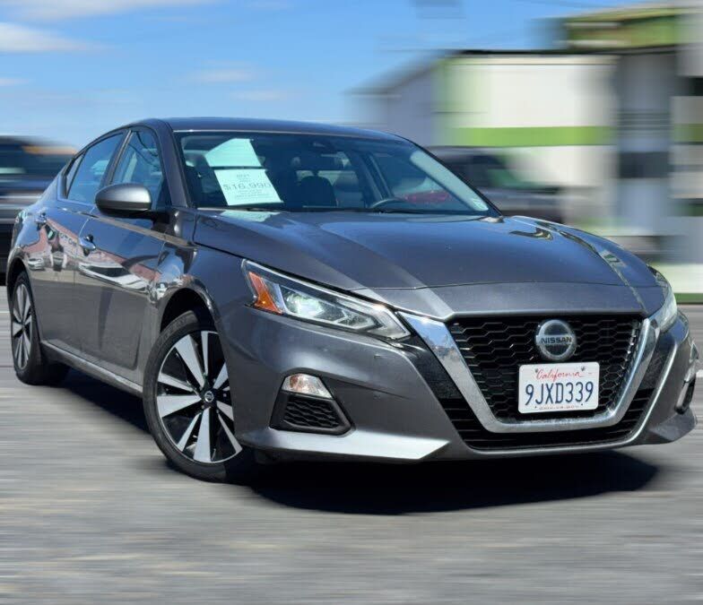 2021 NISSAN Altima