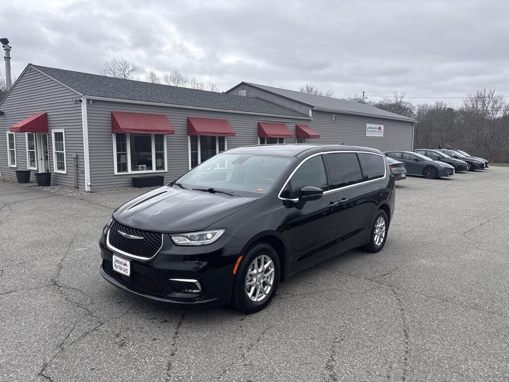 2025 CHRYSLER Pacifica