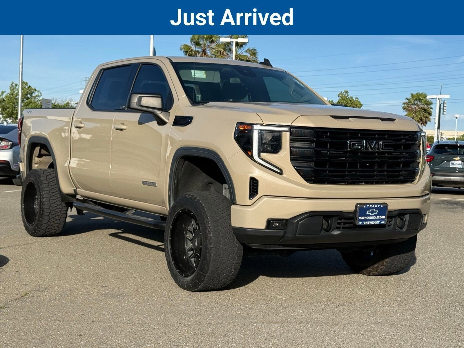 2023 GMC Sierra