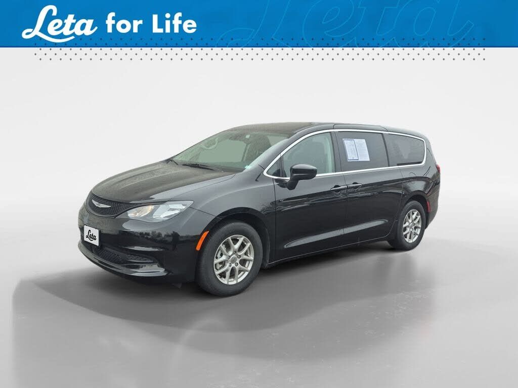 2024 CHRYSLER Voyager