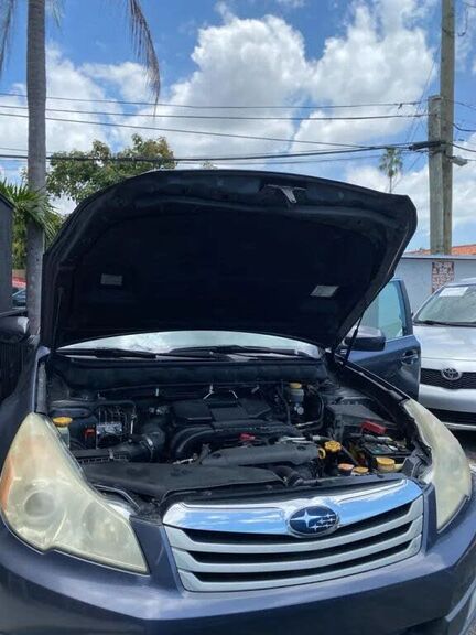 2011 SUBARU Outback