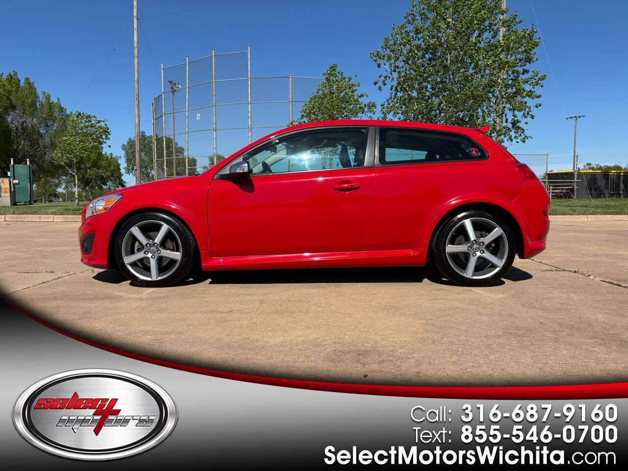 2011 VOLVO C30