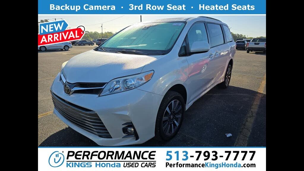 2018 TOYOTA Sienna
