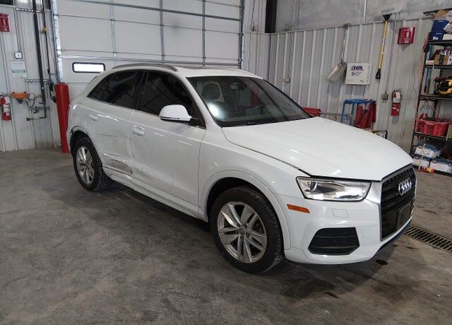 2016 AUDI Q3