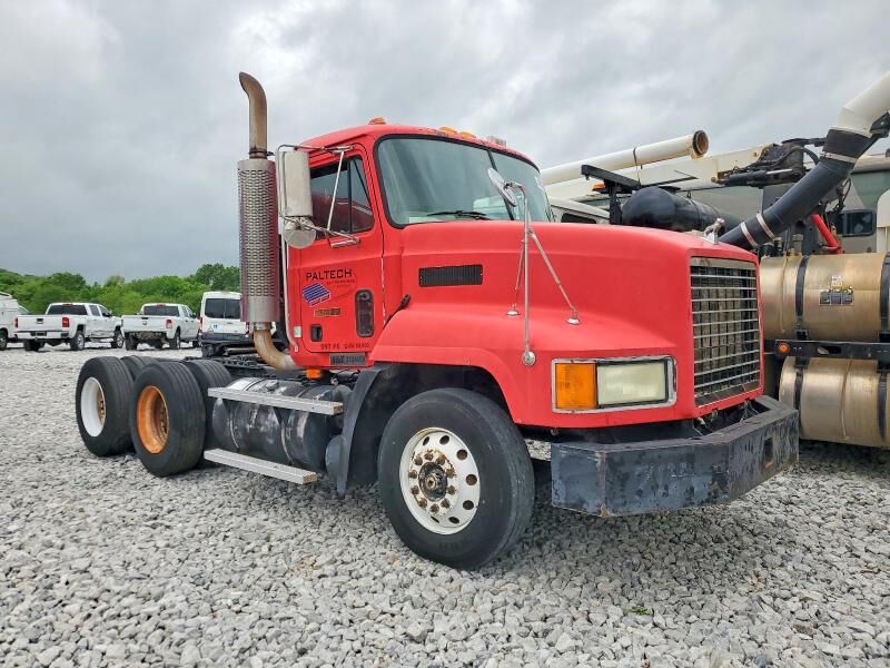 2001 MACK CH
